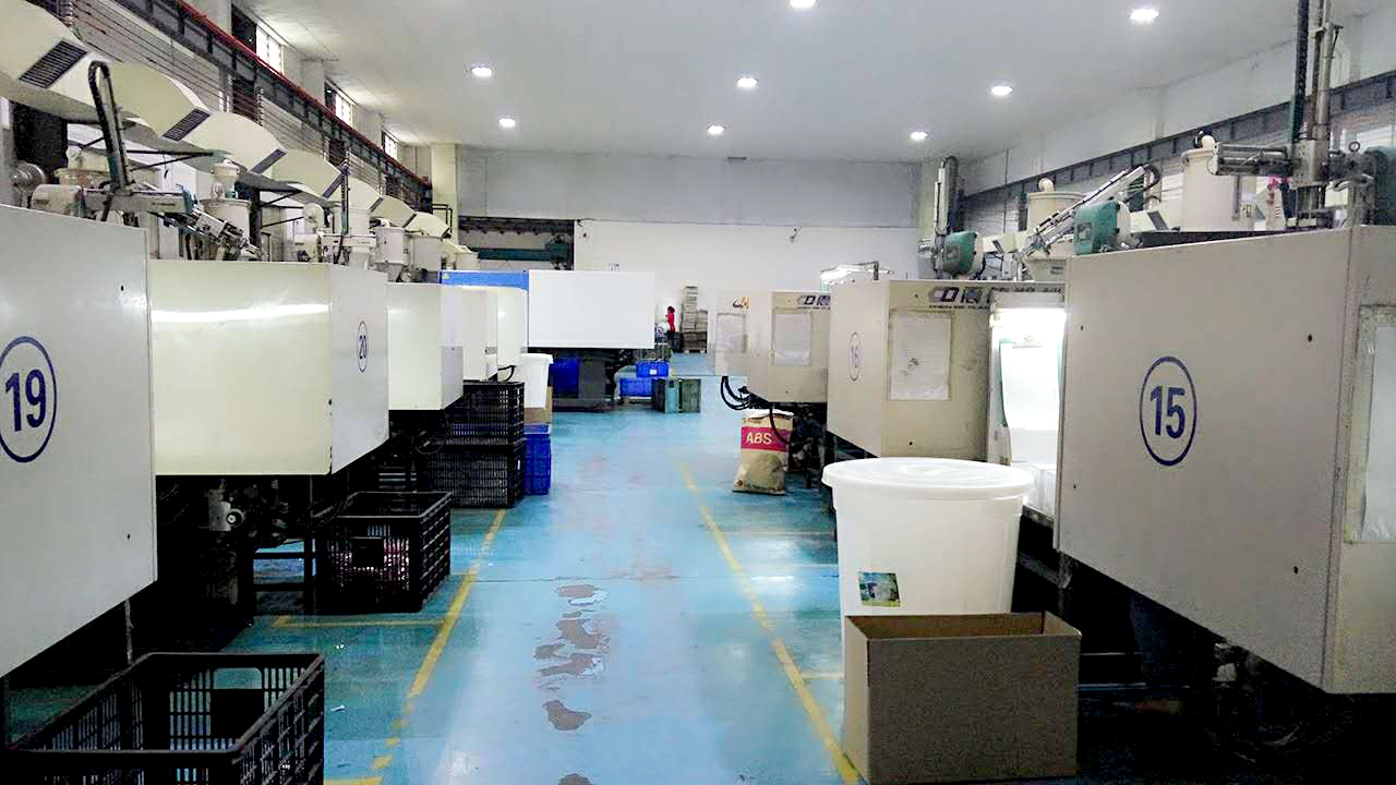 旭錦塑膠模具-注塑生產部 旭錦塑膠模具-注塑生產部