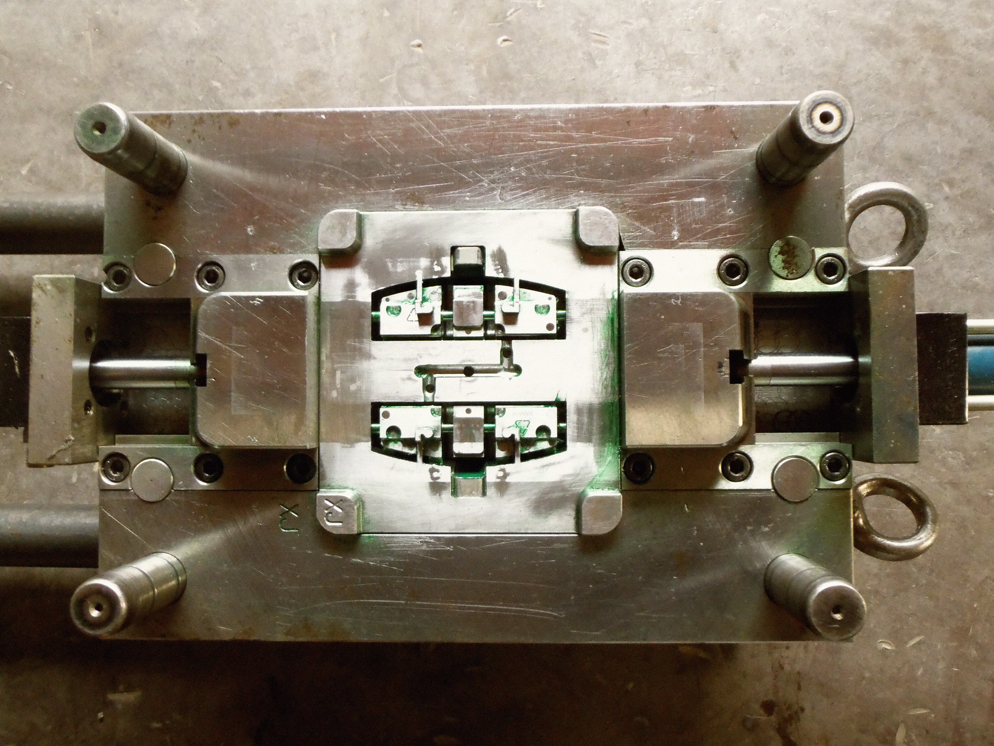 旭錦塑膠模具 旭錦塑膠模具